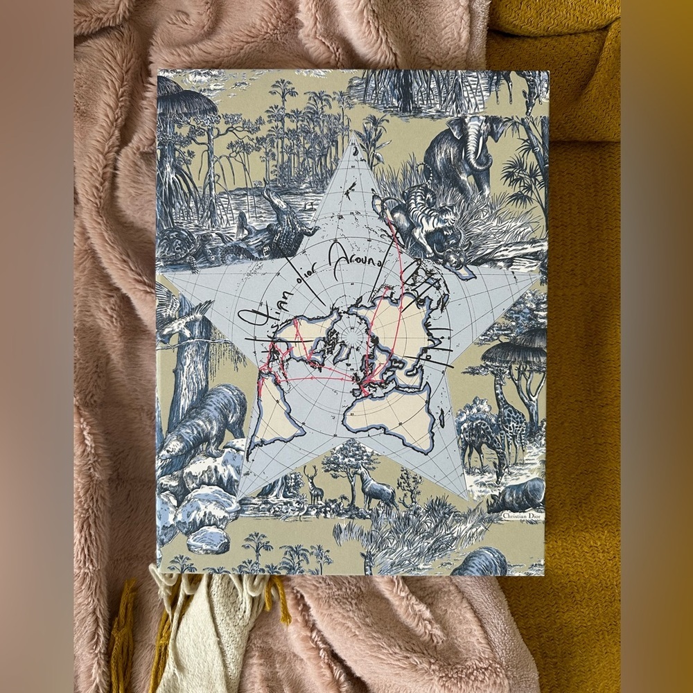 Christian Dior novelty stationary set Notebook and pencils - Picture 4 of 9